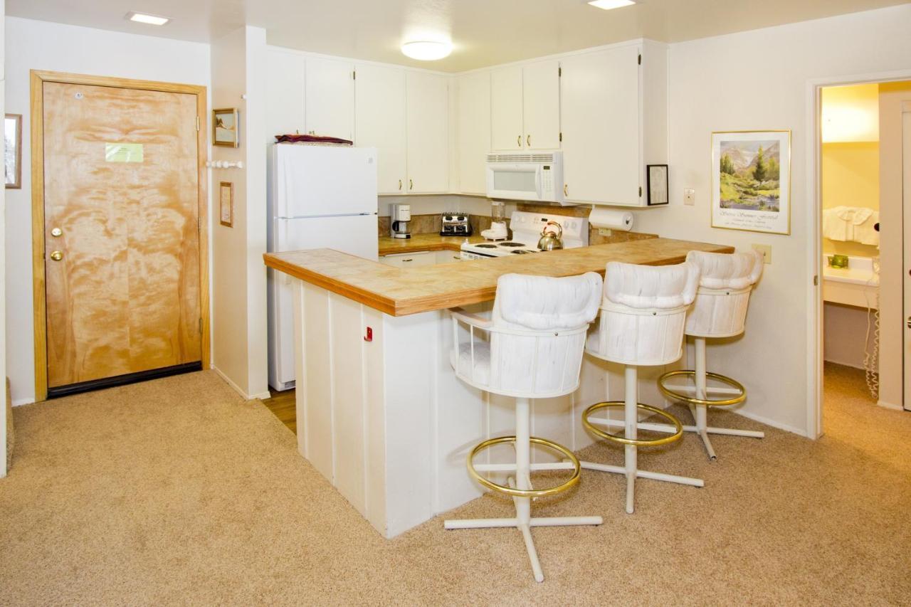 St Anton Wooded View 2-bedroom With Lockers * Mammoth Lakes