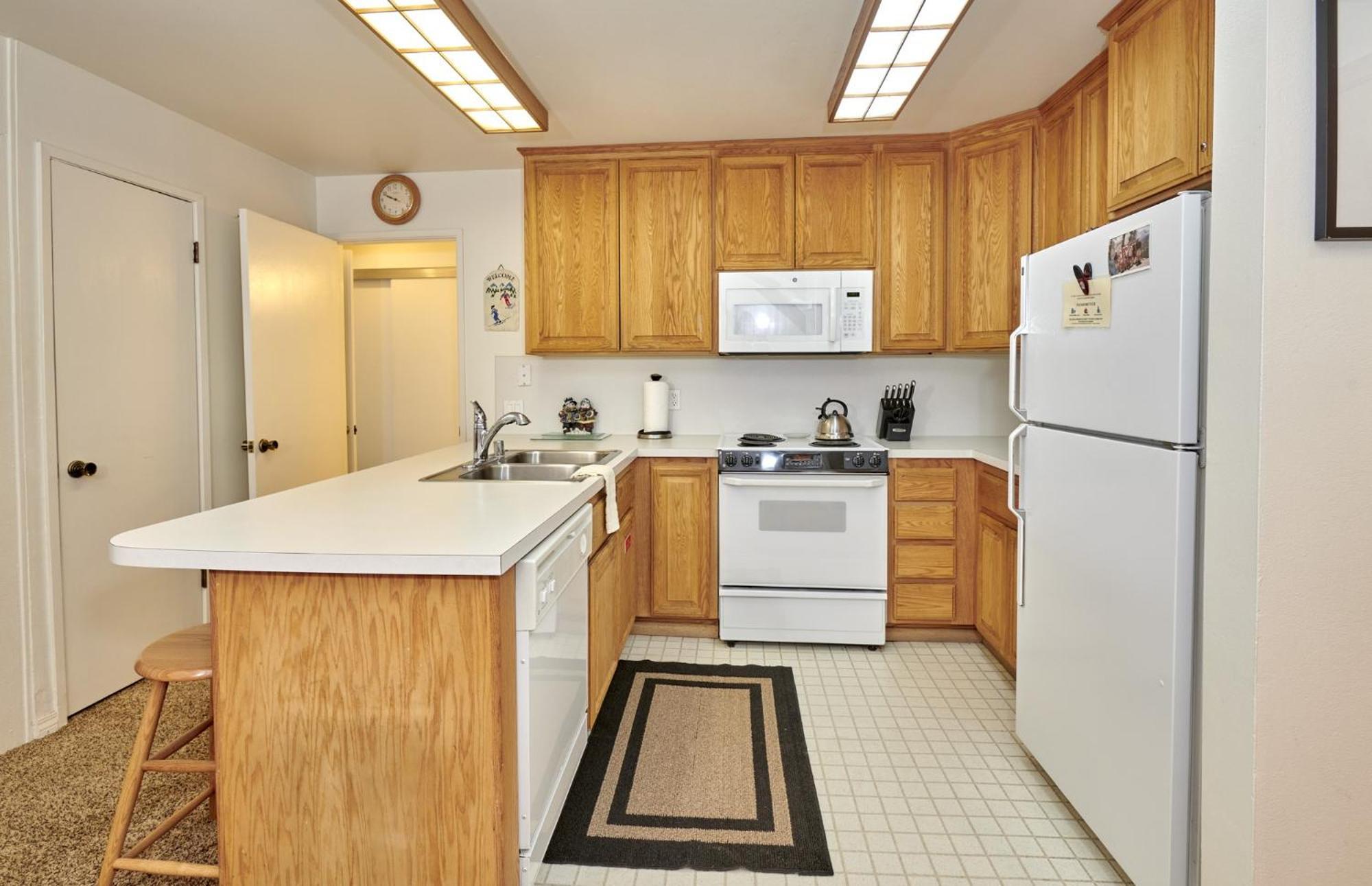 St Anton Wooded View 2-bedroom With Lockers * Mammoth Lakes